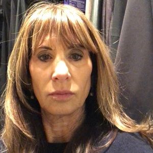 Selling great jeans like Rag & Bone and MOTHER.